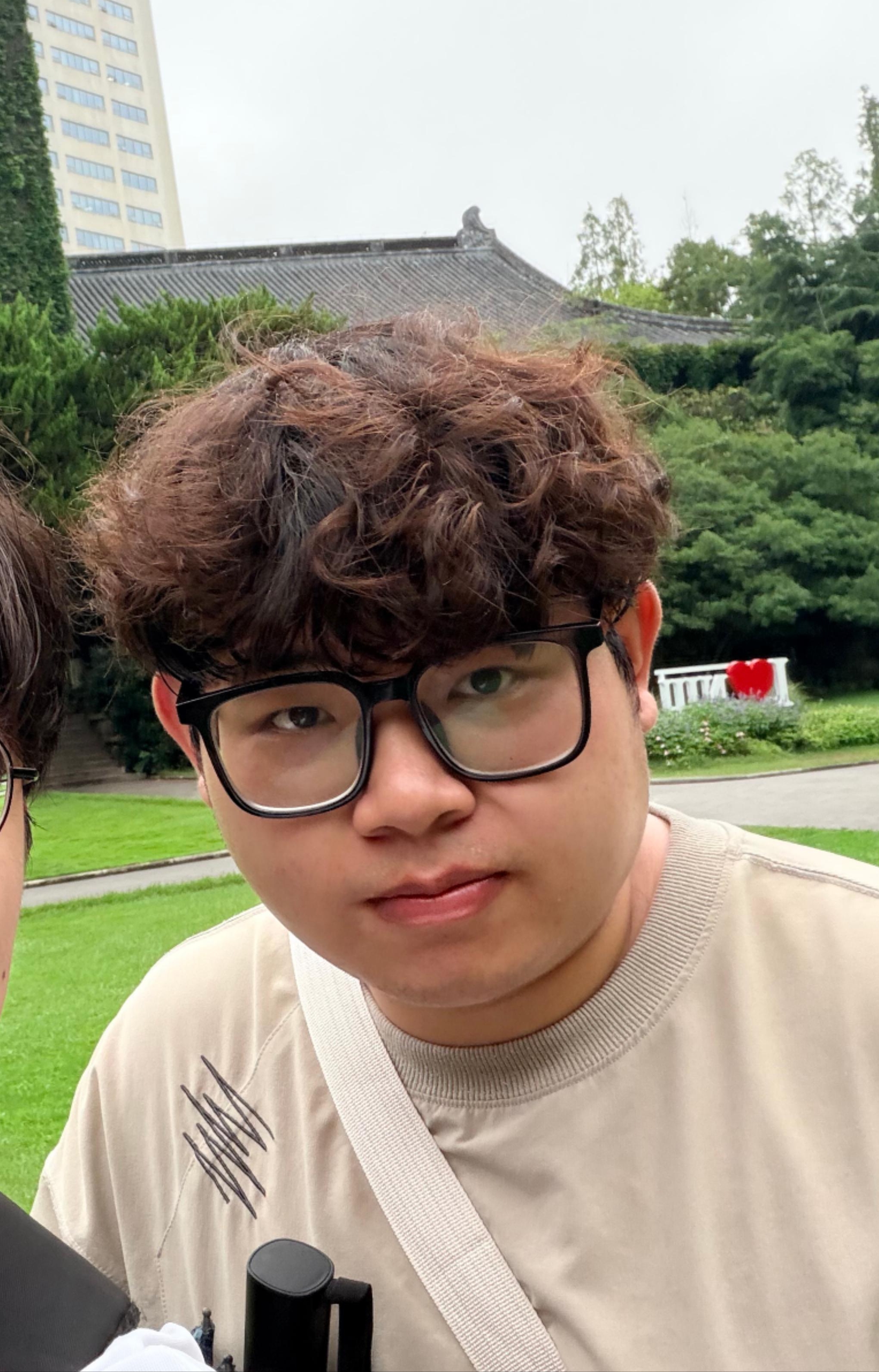 李雨雷